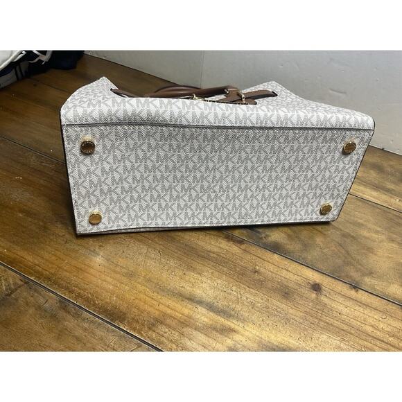 Michael Kors Hamilton Medium Satchel MK Logo Shoulder Strap Handbag (Vanilla) - Picture 6 of 13